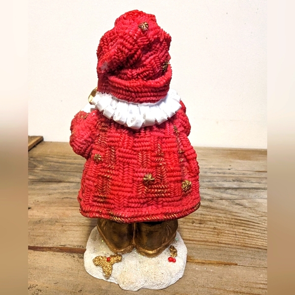 Resin Bobble Body Santa holding Children's Toys - Picture 3 of 7